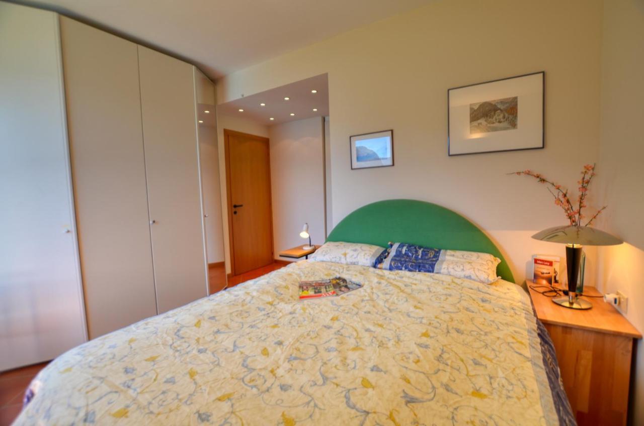 2-Bedroom Lakeview Apartment Bella Gaeta San Siro  Zewnętrze zdjęcie