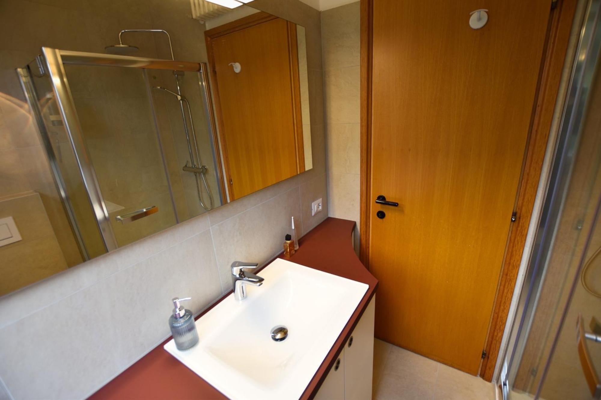2-Bedroom Lakeview Apartment Bella Gaeta San Siro  Zewnętrze zdjęcie