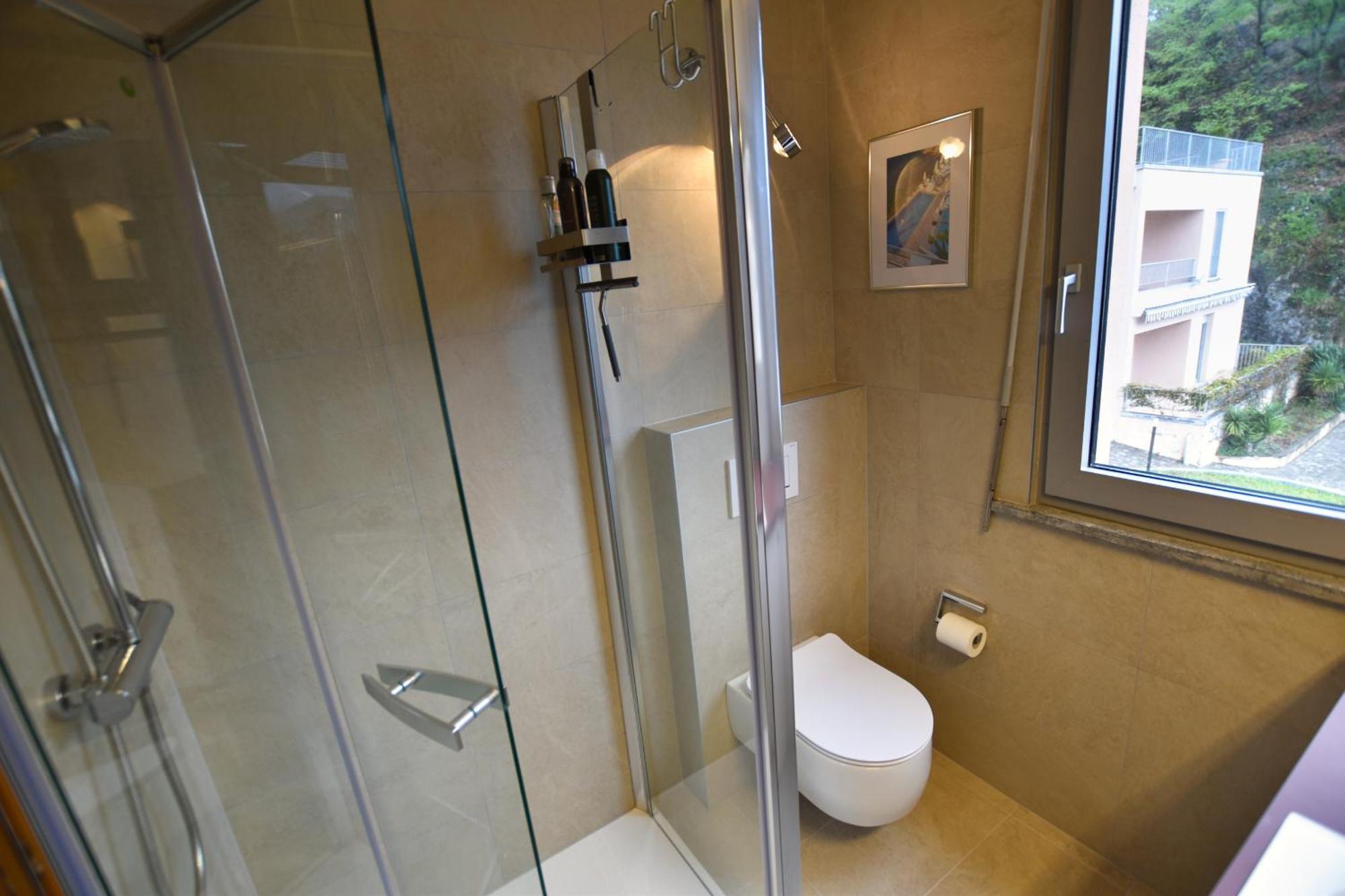 2-Bedroom Lakeview Apartment Bella Gaeta San Siro  Zewnętrze zdjęcie