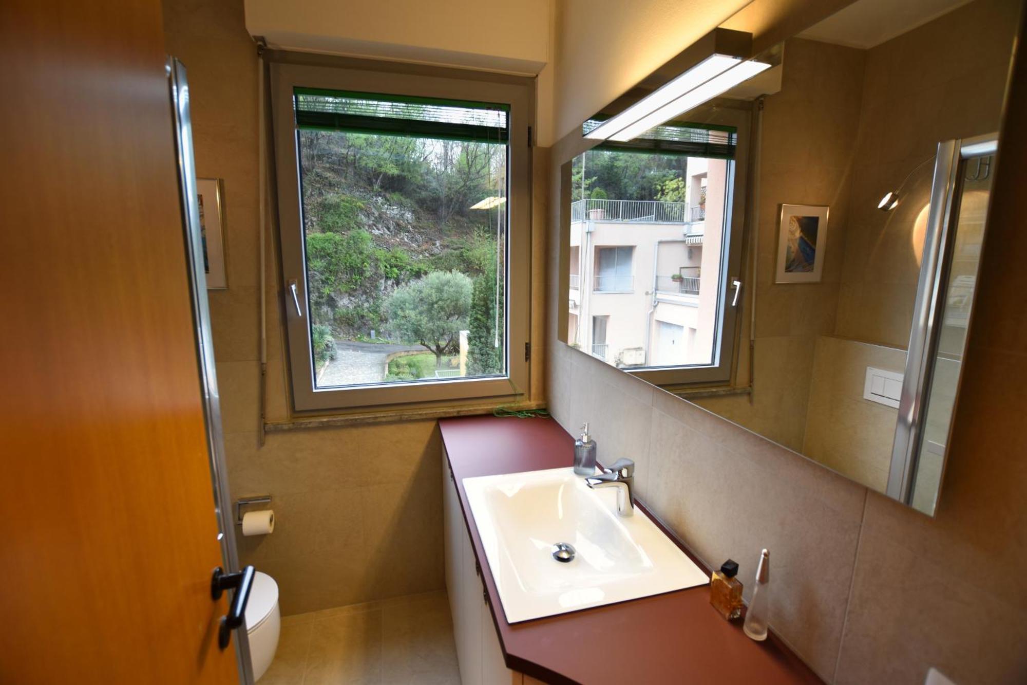 2-Bedroom Lakeview Apartment Bella Gaeta San Siro  Zewnętrze zdjęcie